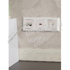 Рамка 3-местная IEK BRITE РУ-3-Бр DECOR 3D-форма белый/белый