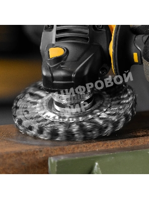 Щетка для УШМ Denzel 125 мм, плоская, крученая нержавеющая проволока 0,5 мм, посадка 22,2 мм