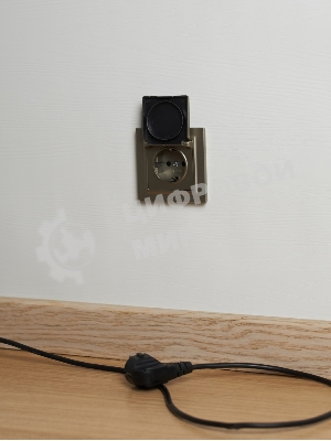 Розетка 1-местная BRITE IEK РСбш10-3-БрШ (BR-R16-16-K37) с заземлением, с защитными шторками и крышкой, 16А, IP20, шампань