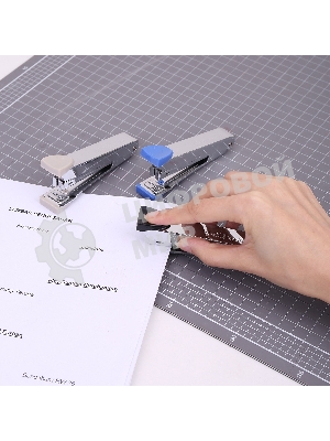 Степлер Deli E0224 Start N10 (15 листов) встроенный антистеплер, ассорти, 50 скоб, коробка