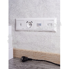 Рамка 4-местная IEK BRITE РУ-4-Бр DECOR 3D-форма белый