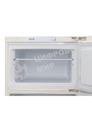 Холодильник Indesit TIA 16 E бежевый двухкамерный 245/51 л морозилка сверху, капельная система