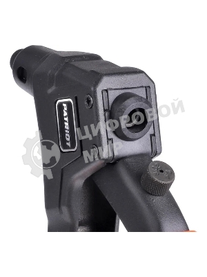 Заклепочник PATRIOT RP 200, услиленный литой корпус, Cr-Mo 3x-сегментный цанговый зажим, компактный, подпружинен.рукоятки, набор заклепок (по 15шт х 2,4-3,2-4,0-4,8 мм)