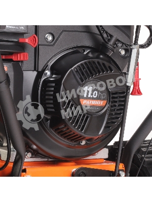 Снегоуборщик PATRIOT PRO 11 KX (коммунально-хозяйственный); 11 л.с., усиленный редуктор, безвоздушные колеса WE3, антиадгезионное покрытие ковша и желоба.