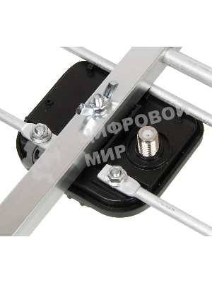 Антенна телевизионная Hyundai H-TAE100 9дБ пассивная серебристый