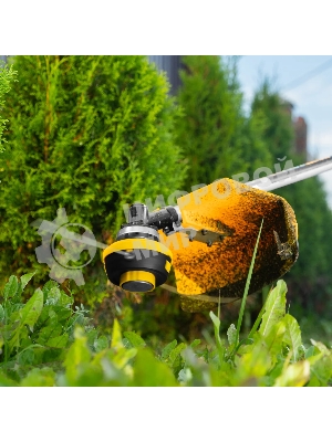 Триммер бензиновый Denzel DGT-520S, 52см3, 3 л.с., разъемная штанга, состоит из 2 частей