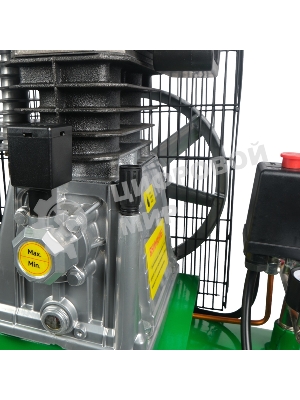 Компрессор ременной КАЛИБР КМ-2100/50РУ поршневой масляный, 2100 Вт, 275л/мин, 10 бар