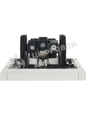 Розетка СП FORTE&PIANO FP215 16А с заземл. защ. шторки винт. крепл. белый IEK FP-R14-16-K01