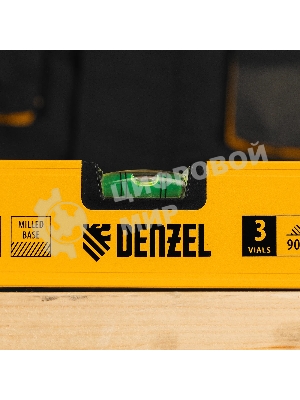 Уровень алюминиевый Denzel магнит., фрезерованный, 3 глазка (1 зеркал.), 0,5 мм/м, 800 мм