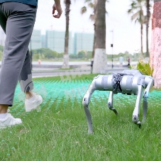 Бионический четырехопорный робот Unitree Go2 версии EDU