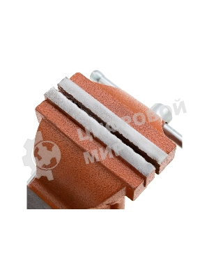 Тиски слесарные Sparta 100мм поворотные с наковальней