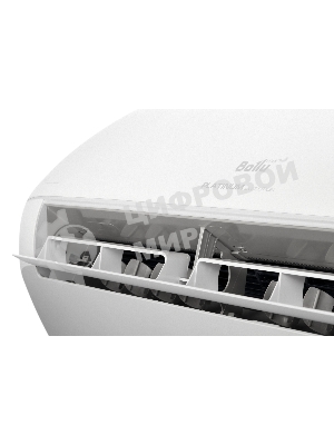 Внутренний блок сплит-системы Ballu BSUI-FM/in-12HN8/EU инвертор, 12000 BTU, 35 м², 21 дБ, охлаждение, обогрев, осушение, белый