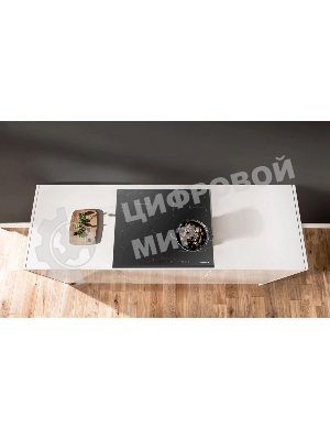 Индукционная варочная панель Hansa BHI68611 черный