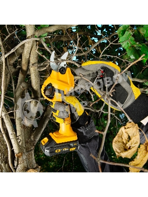 Секатор аккумуляторный Denzel CP-30, 18В Li-Ion