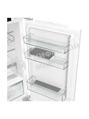 Встраиваемый холодильник Gorenje NRKI517E82WF, полезный объем 244 л, электронное управление, цифровой дисплей, автоматическое размораживание No Frost, быстрое замораживание, интенсивное охлаждение, зона свежести с контролем влажности, инверторный компрессор, энергоэффективность А+