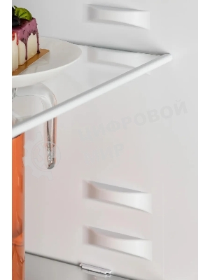 Холодильник Nordfrost NRB 122 W белый двухкамерный 205/70л морозилка снизу, капельная система