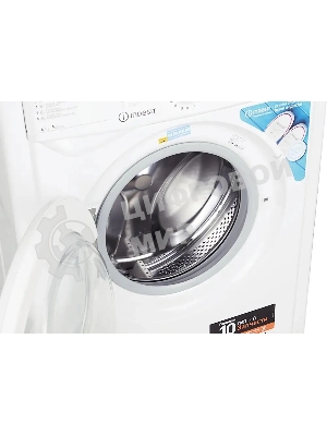 Стиральная машина Indesit IWUD 4105 белый, загрузка фронтальная 4 кг, 1000 об/мин., класс: А