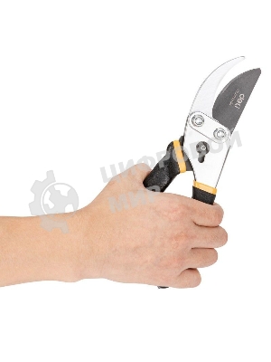 Секатор Deli DL580204 Размер 200 мм. Макс диаметр резки 15 мм. Сталь 55С. Термообработанная поверхность. Тефлоновая уплотненная пластиковая ручка.