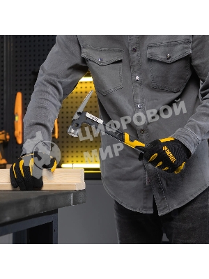 Молоток строительный Denzel 450 г, цельнокованый, боек с магнитом, двухкомп. обрезин. рук-ка