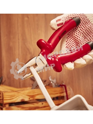 Плоскогубцы комбинированные Rexant 180 мм, диэлектрические до 1000 В