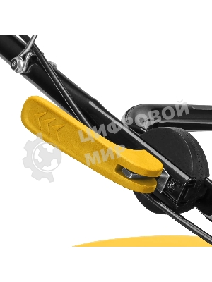 Бензиновая газонокосилка Denzel GLT-460SP-T, Trike 150 см3, 46 см, привод, панель, 60л