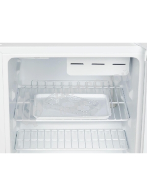 Холодильник Hyundai CO1002 белый однокамерный 65л