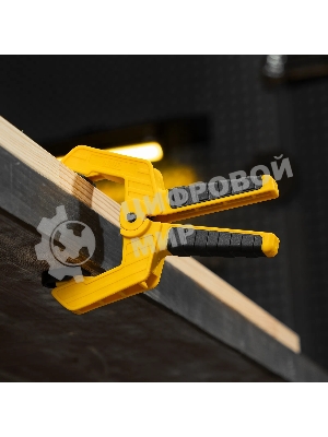 Струбцина клещеобразная Denzel усиленная 65 х 50 мм, двухкомпонентные рукоятки