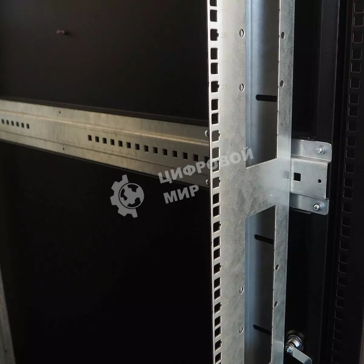 Шкаф серверный напольный 42U (800 1200) дверь перфорированная, задние двойные перфорированные, черный