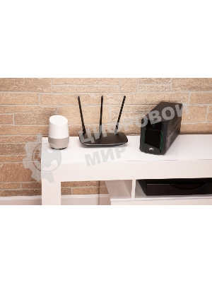 Источник бесперебойного питания APC Back-UPS BX950MI 520Вт 950ВА черный