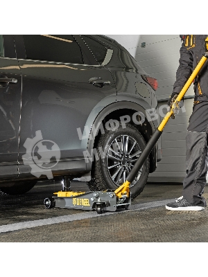 Домкрат гидравлический подкатной Denzel 2/3 т, 98-770 мм, быстрый подъем, низ. подхват, проф, SUV