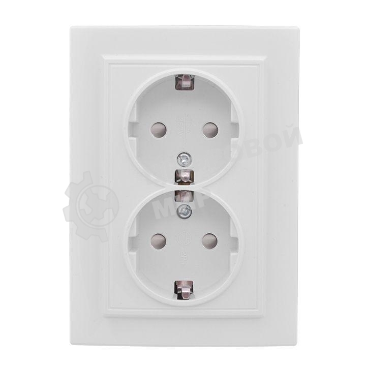 Розетка 2-ая, с/з,со шторками, 16А, СП Basic Минск белый