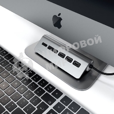 USB-концентратор Satechi Type-C USB Hub & Micro/SD Card Reader. Интерфейс USB-C. 3 порта USB 3.0, слоты для карты памяти, серый космос.