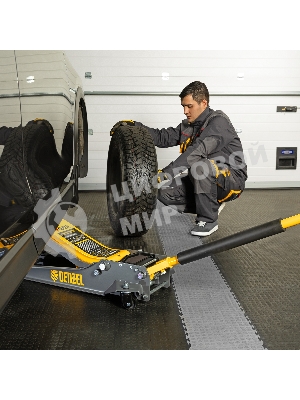 Домкрат гидравлический подкатной Denzel 3 т, 85-610 мм, быстрый подъем, низ. подхват, проф, SUV