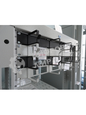 Кабельный органайзер с окнами 19