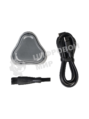 Электробритва Galaxy Line GL 4209, серебряный с черным, роторная, аккумуляторная, 5 Вт, Li-Ion аккумулятор емкостью 600 мА*ч, время непрерывной работы до 1,5 ч, ножи из нержавеющей стали, 3 независимые плавающие головки, возможность промывки бреющего блока, индикатор заряда и работы, встроенный триммер для подравнивания висков, USB зарядка