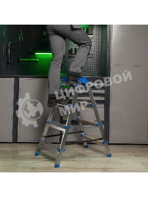 Стремянка двухсторонняя Сибртех 4 ст., сталь профиль, стальные ступени