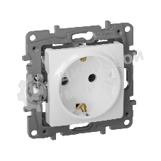Розетка ETIKA 2К+З на винтах, белый ETIKA Розетка 2К+З на винтах, белый