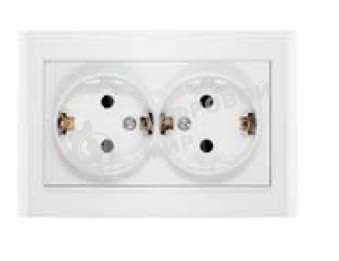 Розетка 2-м СП Бриллиант защ. шторки с заземл. бел. UNIVersal 7947540