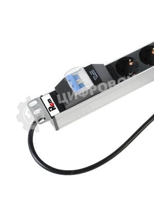 Верт блок розет Rem-16 с авт 16А 10 Shuko 10IEC60320 C19 16A алюм 33-38U 3м