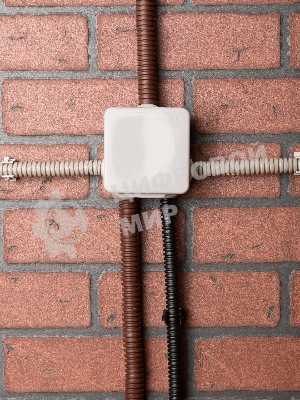 Коробка распределительная EKF КМР-030-031 с крышкой наружная (85х85х40) 8 мембр. вводов IP55