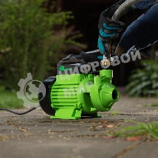 Садовый поверхностный насос Сибртех СПН700-Ч 700 Вт напор 50 м 3000 л/ч чугун