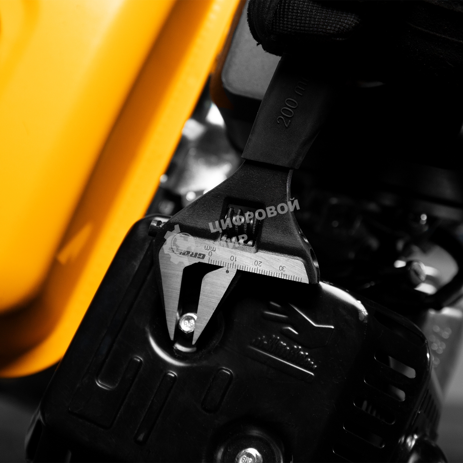 Ключ разводной Gross 15568 (0 - 40 мм) 200 мм