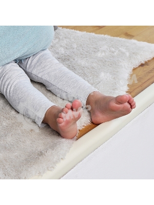 Мягкая универсальная самоклеящаяся лента для крепления на острые края (24х8х2000 мм) 1 шт.