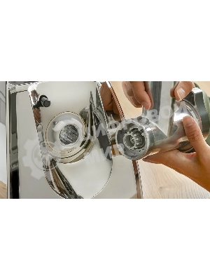 Мясорубка электрическая Bosch MFW67440 черный, 2000 Вт, 3.5 кг/мин, реверс, защита от перегрузки, насадки - 7