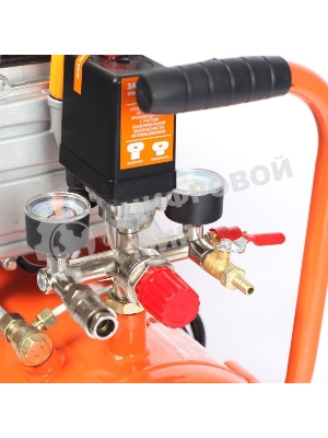 Компрессор Patriot EURO 24-240K + набор пневиоинструмента KIT 5В1.5кВт 220В 240л/мин 24л