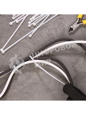 Хомут-стяжка кабельная нейлоновая Rexant 200 x 3,6 мм, белая, упаковка 100 шт.