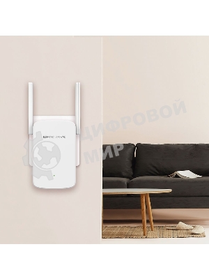 Усилитель сигнала Mercusys ME30 AC1200 Wi-Fi Range Extender, 300 Mbps at 2.4 GHz + 867 Mbps at 5 GHz, 1 x 10/100 LAN, 2× Fixed External Antennas, Wall Plugged, WPS/Reset Button, Signal Indicator, Range Extender/Access Point mode, Adaptive Path Selection