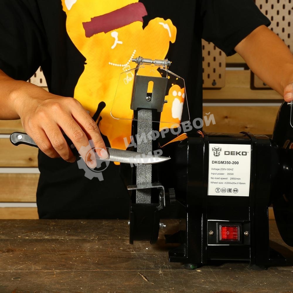 Станок заточной DEKO DKGM350-200 063-4213