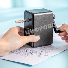 Точилка для карандашей механическая Deli 71160Black, 1 отверстие, пластик, черный