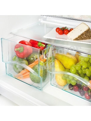 Холодильник Liebherr CUele 2331-26 001 серебристый двухкамерный 156/53л морозилка снизу